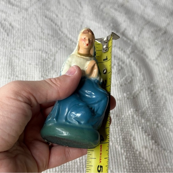 Vintage MCM Resin/Chalkware Virgin Mary Figure - Picture 5 of 5